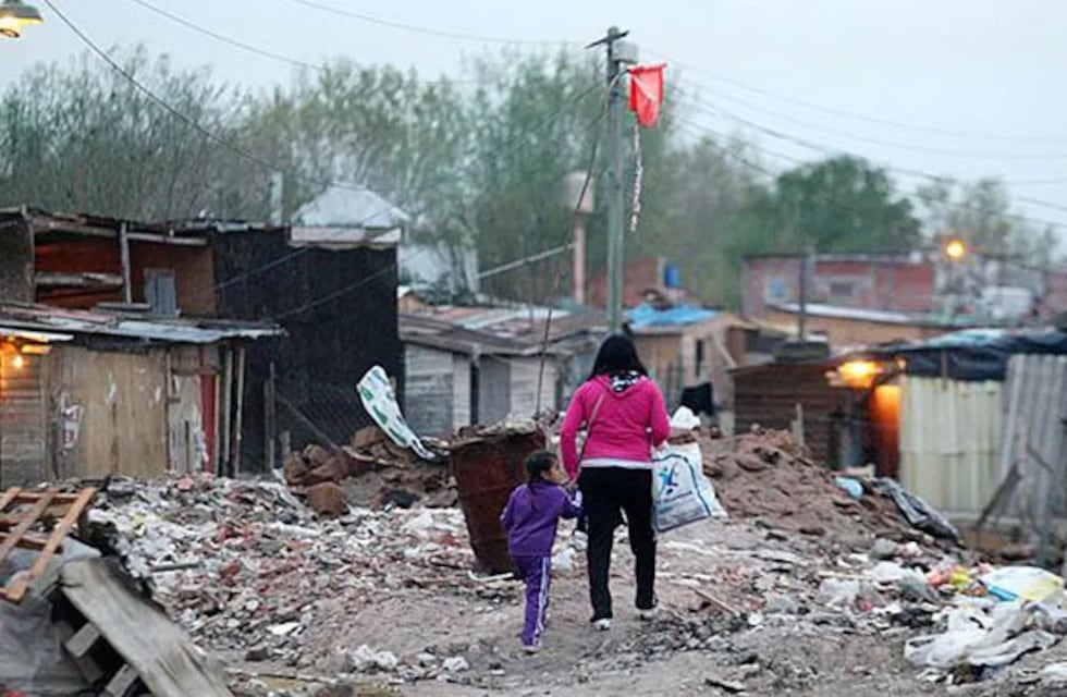 Una familia necesitó $232.427 para no ser pobre en el mes de junio: la canasta básica aumentó 6,7%