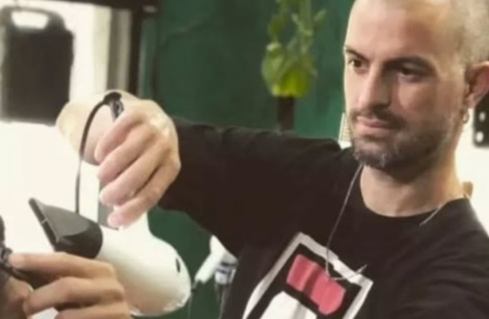 Conmoción en Fray Luis Beltrán: quién era Jona, el peluquero asesinado a balazos en México