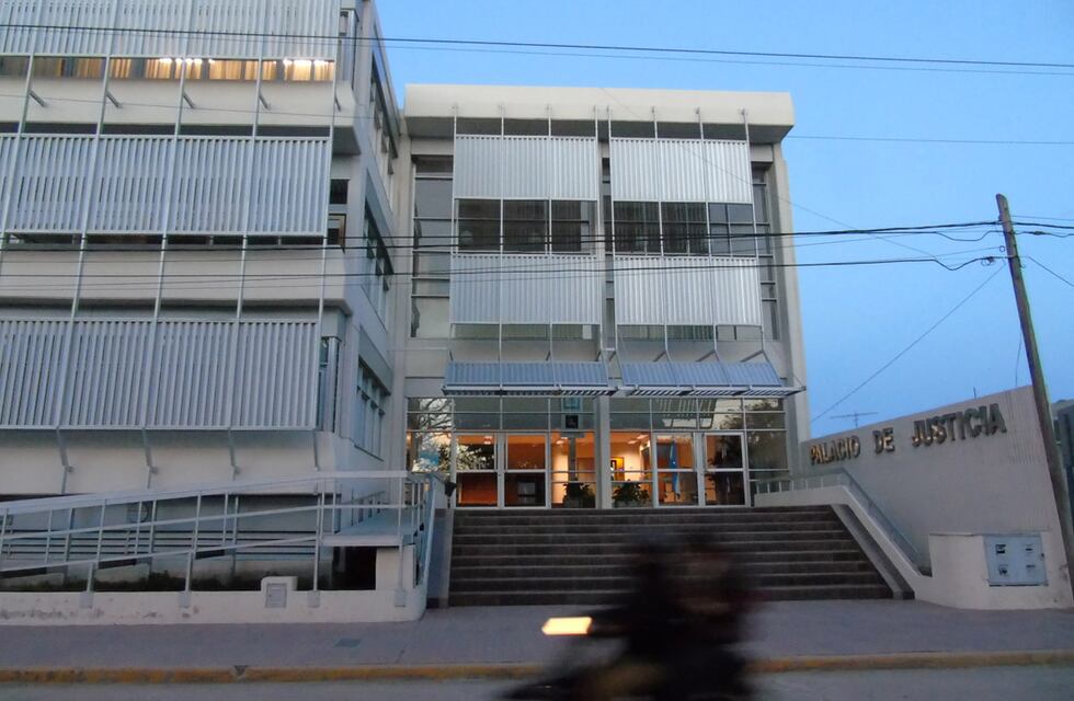 Denuncian violación en grupo en Villa Dolores: hay tres jóvenes detenidos