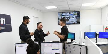 Reunión en el Centro de Monitoreo Urbano