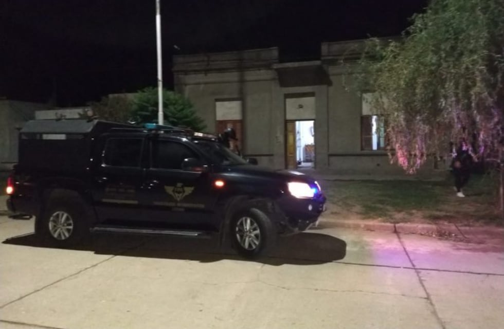 General Roca: un perro fue la clave para detener a dos vendedores de estupefacientes