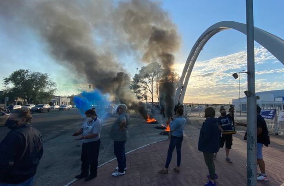 Córdoba en crisis: protesta de trabajadores de Fadea