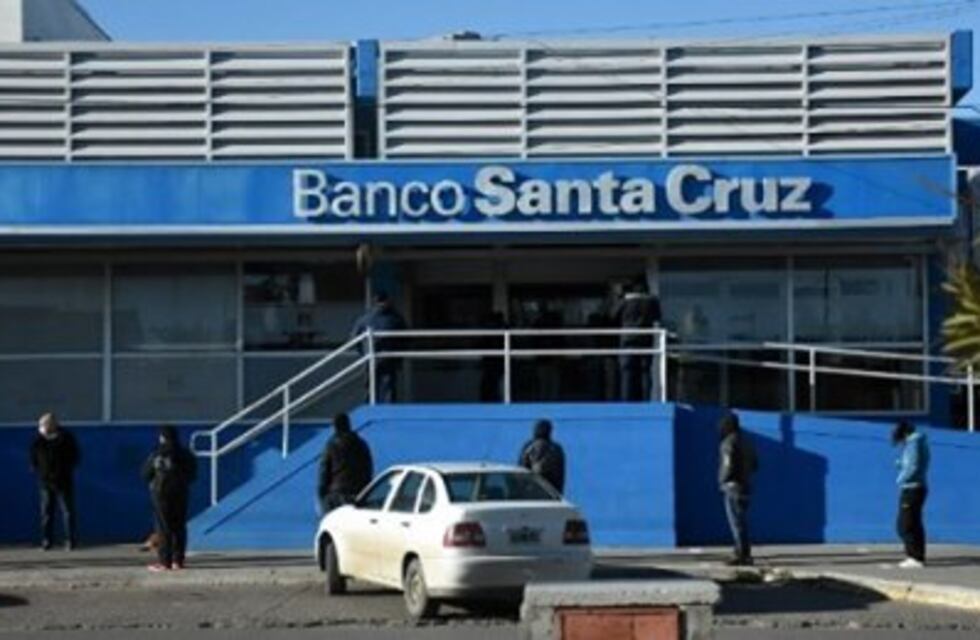 Pagan a jubilados de la provincia