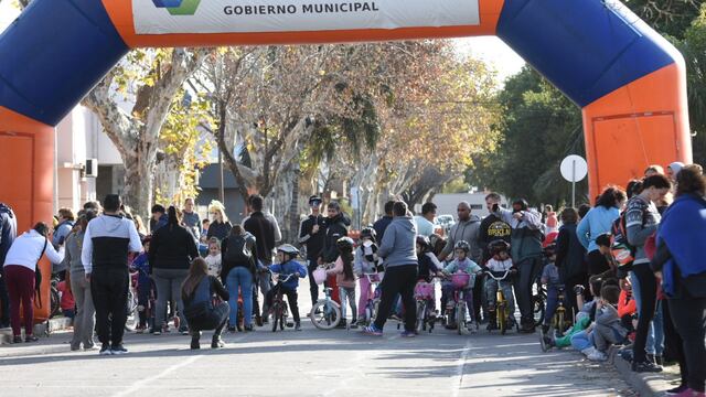 Gran convocatoria de "Ciclismo en los barrios"