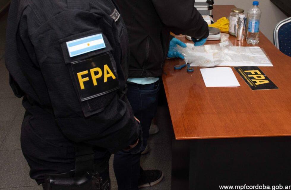 Un hombre fue detenido por tenencia de drogas en una fiesta electrónica de Córdoba