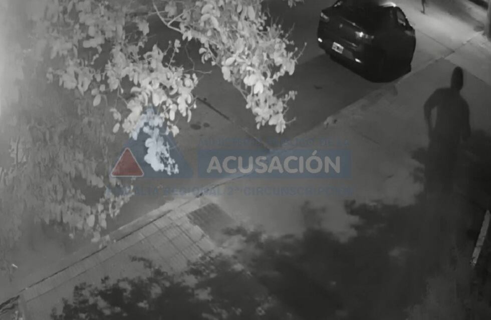 El momento en el que el gendarme persigue y mata a un ladrón de 15 años