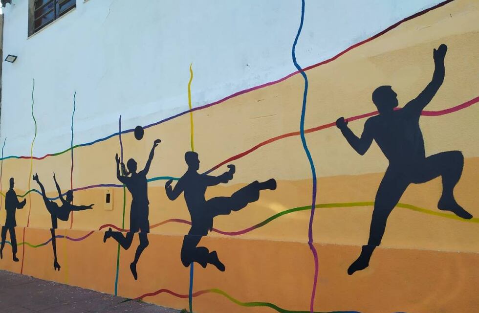Artentapiales concluyó un nuevo mural junto a Rafaela en Acción