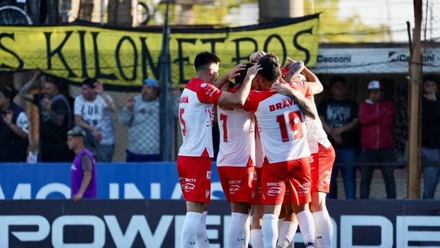 Instituto volvió a ganar después de cuatro fechas y no pierde la ilusión del ascenso (Prensa Instituto).