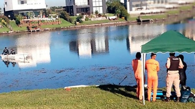 Encontraron el cuerpo del joven que cayó de un kayak en un lago artificial.