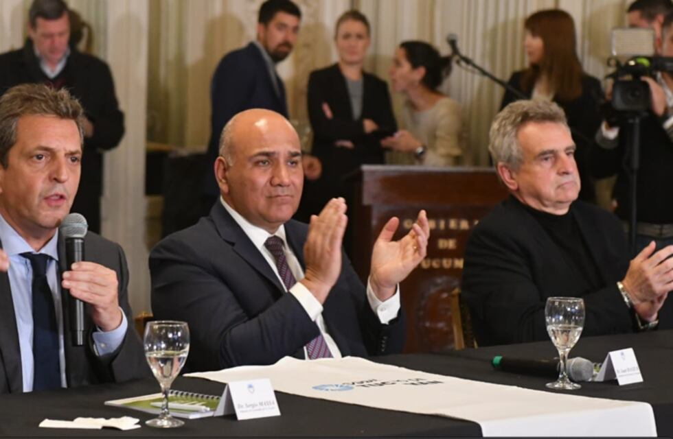 Massa en Tucumán: “Este encuentro tiene que ver con la identidad y construcción de proyecto de país. Empieza una etapa de hacia adelante”