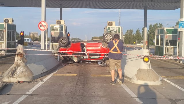 Murió un hombre tras chocar contra el peaje de la autopista Córdoba-Villa Carlos Paz. (Gentileza)