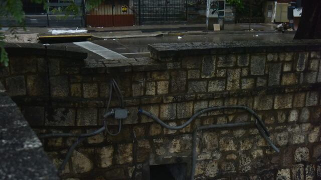 Se robaron al menos cinco cuadras de cables en la zona de La Cañada de la ciudad de Córdoba.