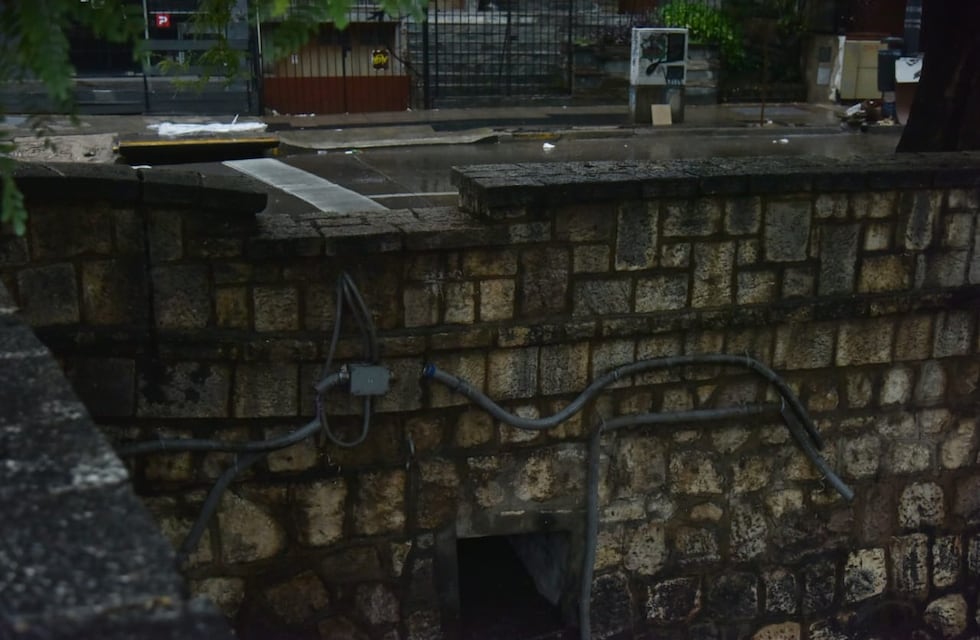 Córdoba: un joven detenido por el robo de al menos cinco cuadras de cables en La Cañada