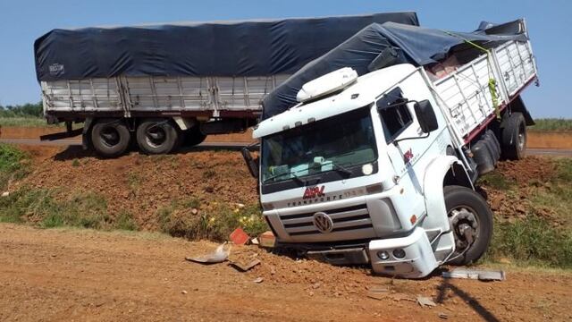 Siniestro vial en Garupá dejó daños materiales.