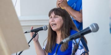CARINA DOMINGUEZ, UPCN