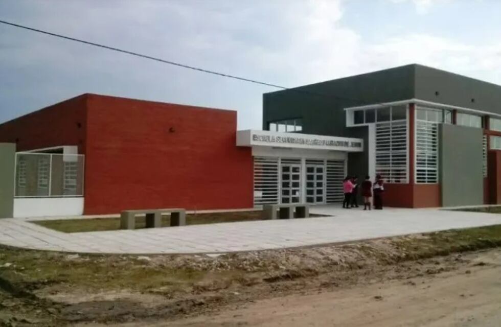 Un grupo de alumnas de entre 11 y 13 años de Corrientes llevaron Fernet a la escuela: las suspendieron por 15 días