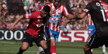 Colón perdió 1 a 0 con Unión en el clásico santafesino por la fecha 9 de la Superliga el 6 de octubre de 2019. (@colonoficial)