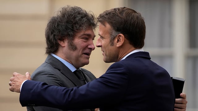 Javier Milei se reúne con Emmanuel Macron en la Casa Rosada