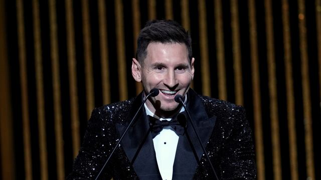 Lionel Messi, felicidad pura al conquistar su séptimo Balón de Oro.
