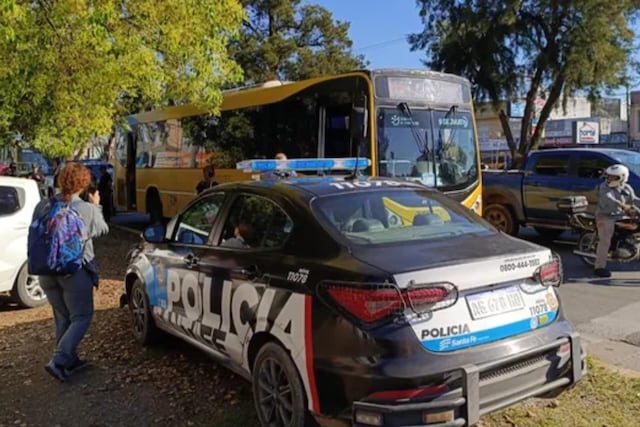 El colectivo en el que ocurrió la agresión viajaba de Rosario a Granadero Baigorria.