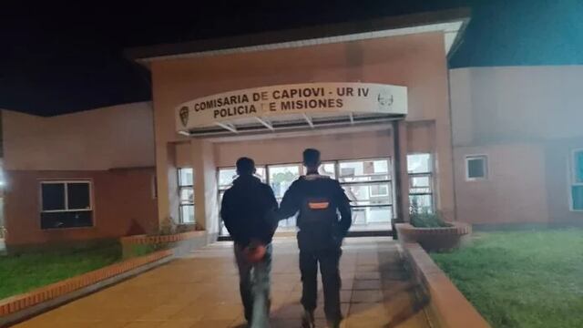 Manejaba alcoholizado la moto de su novia en Capioví y fue demorado.