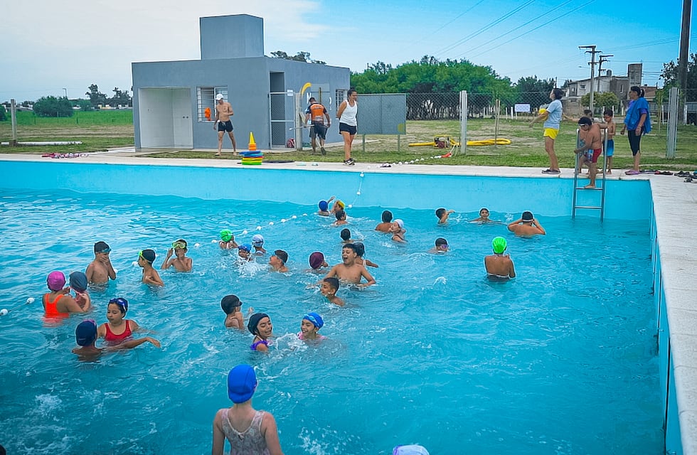 Se pone en marcha desde esta semana la Escuela de Natación y Deportes Municipal