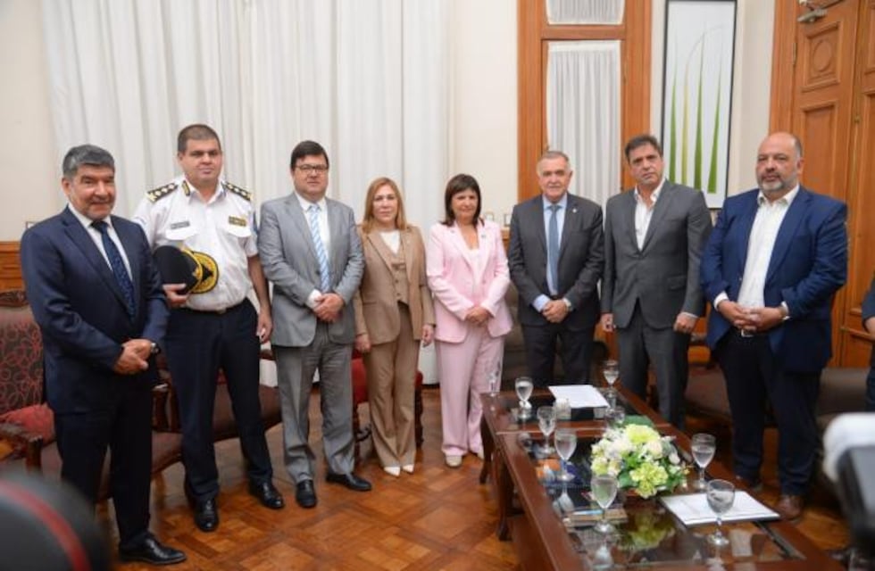 Patricia Bullrich fue recibida por Jaldo, en su visita a Tucumán
