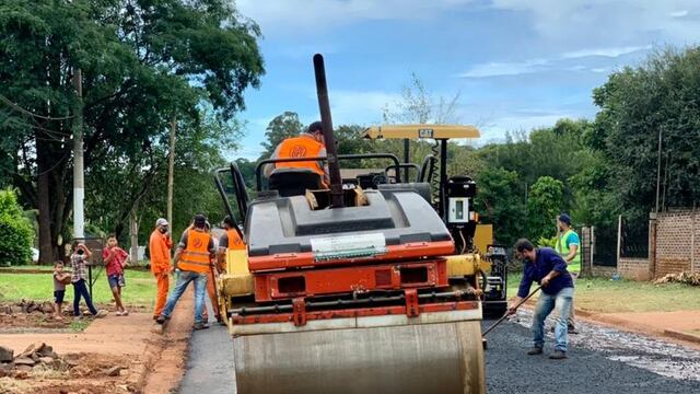 Las obras se realizan en el marco de un convenio entre la ciudad de Oberá y Vialidad Provincial.