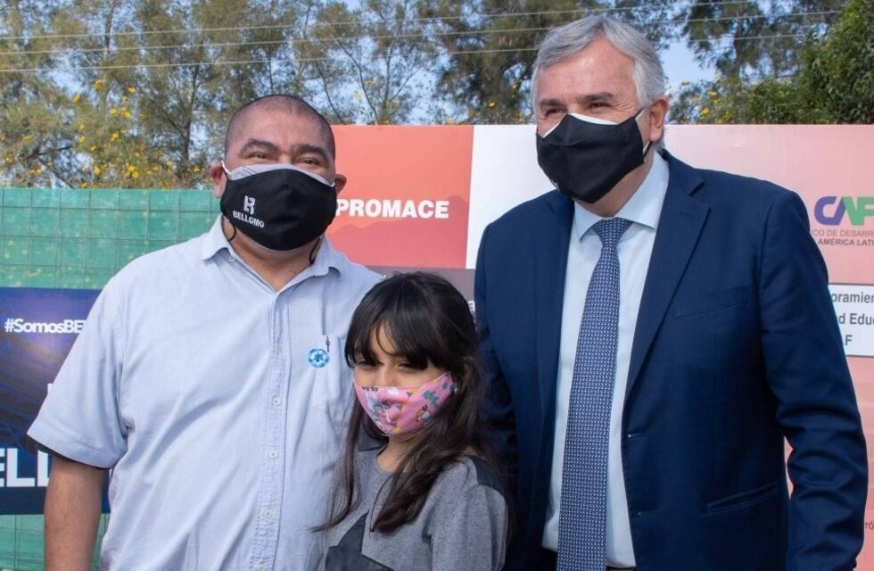 Coronavirus en Jujuy: Morales hizo fila, esperó y se vacunó