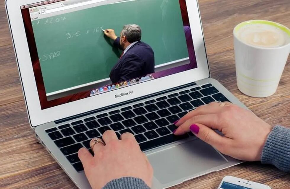 Proponen una modalidad educativa para que personas trans puedan terminar sus estudios