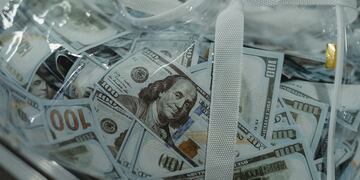 Dólar "Blue" por las nubes: cerró a $495 este martes.