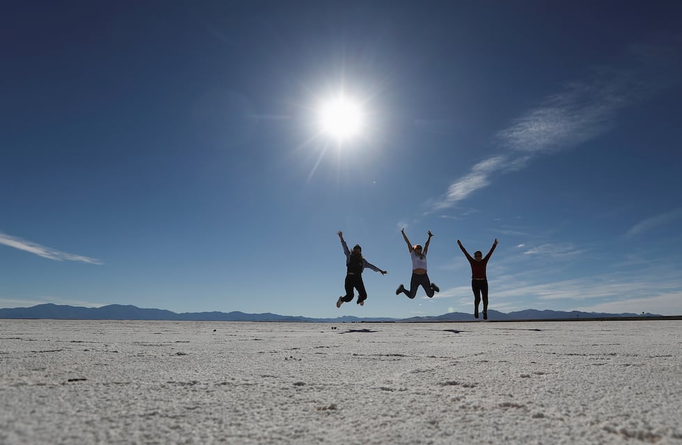 Miles de turistas disfrutan en Jujuy del clima, los paisajes y la cultura