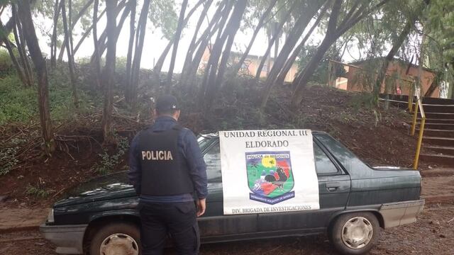 Recuperan en Eldorado un automóvil robado.