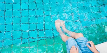 El bicarbonato de sodio es el aliado económico para lograr agua clara y limpia en la pileta durante el verano.