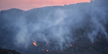 El incendio no logra ser controlado