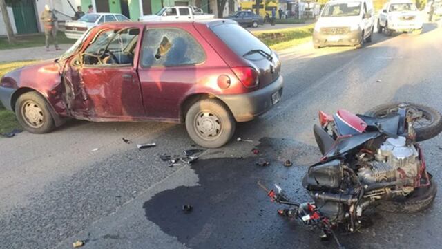La moto quedó completamente destruida.