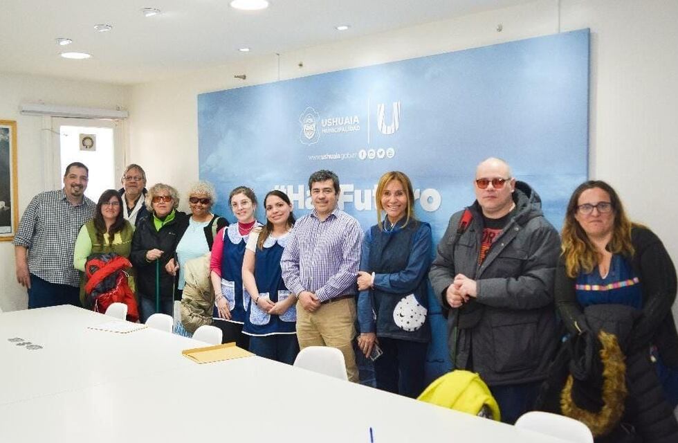 Alumnos de la Escuela Especial N°1 Kayú Chénén visitaron la Municipalidad de Ushuaia