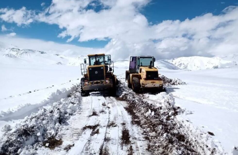 Cerraron por intensas nevadas el acceso a la Laguna del Diamante