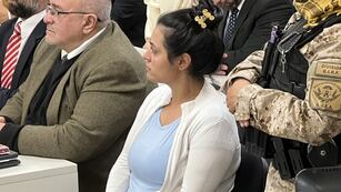 La reacción de Brenda Agüero tras conocer la sentencia. (Javier Colomer / La Voz)