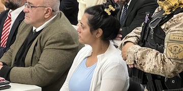 La reacción de Brenda Agüero tras conocer la sentencia. (Javier Colomer / La Voz)