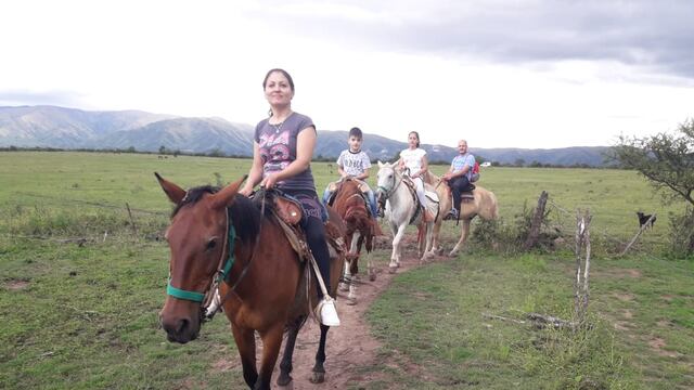 Cabalgatas en Pampa de Olaen.
