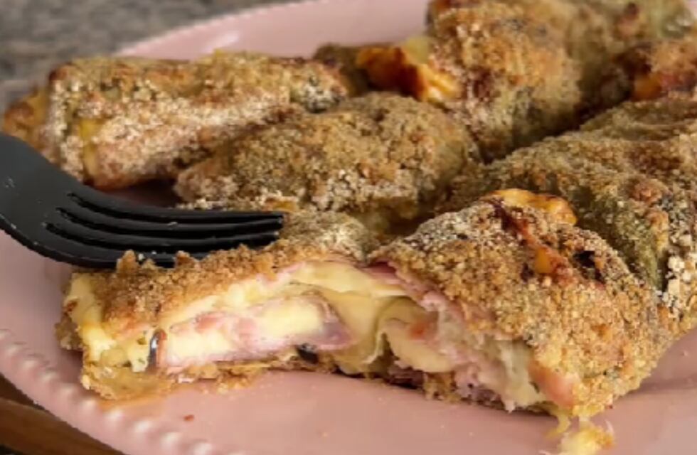 Cómo hacer rollitos de berenjena rellenos de jamón y queso: la receta que te puede salvar un almuerzo