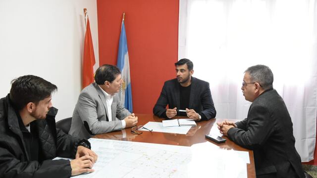 El Jefe de la Policía de Santa Fe, Miguel Oliva, visitó el Centro de Monitoreo de Rafaela