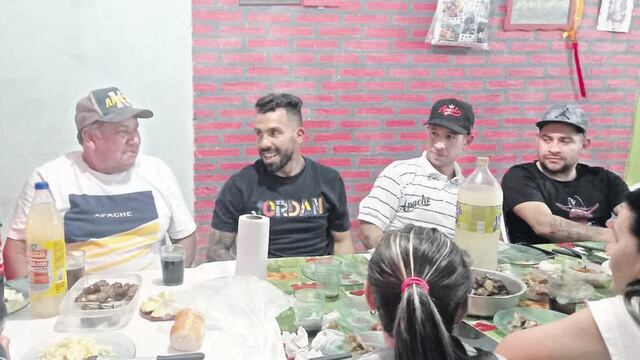 Tevez visitó a sus familiares en la ciudad de Loreto.