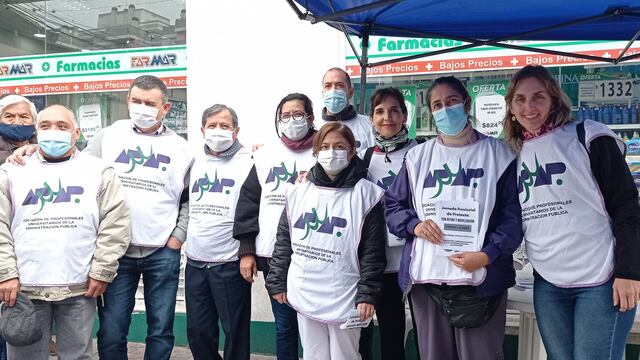 "Después de tres años de lucha consecuente, los trabajadores profesionales nucleados en APUAP hemos logrado esta nueva conquista en nuestros derechos como trabajadores profesionales", dijo la conducción de APUAP.