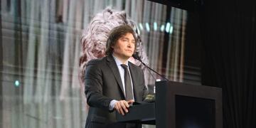 Javier Milei busca salir airoso del primer debate presidencial. Foto: Los Andes
