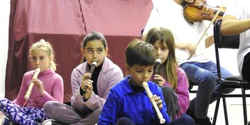 Alumnos de la Escuela Municipal de Música "Remo Pignoni"