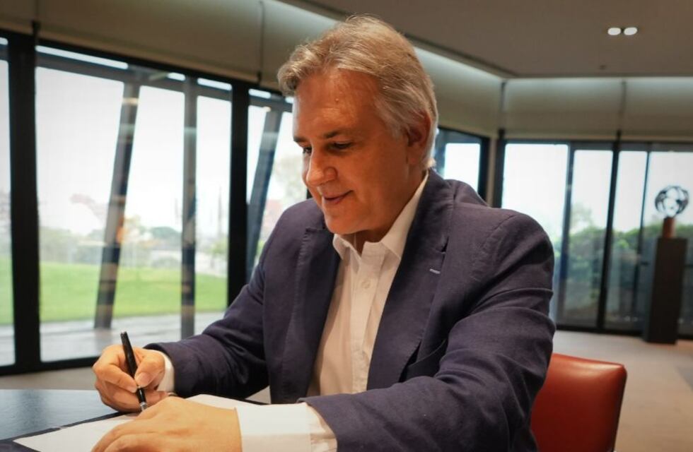Martín Llaryora apoyó la eliminación de las Paso y tendió un puente con Milei