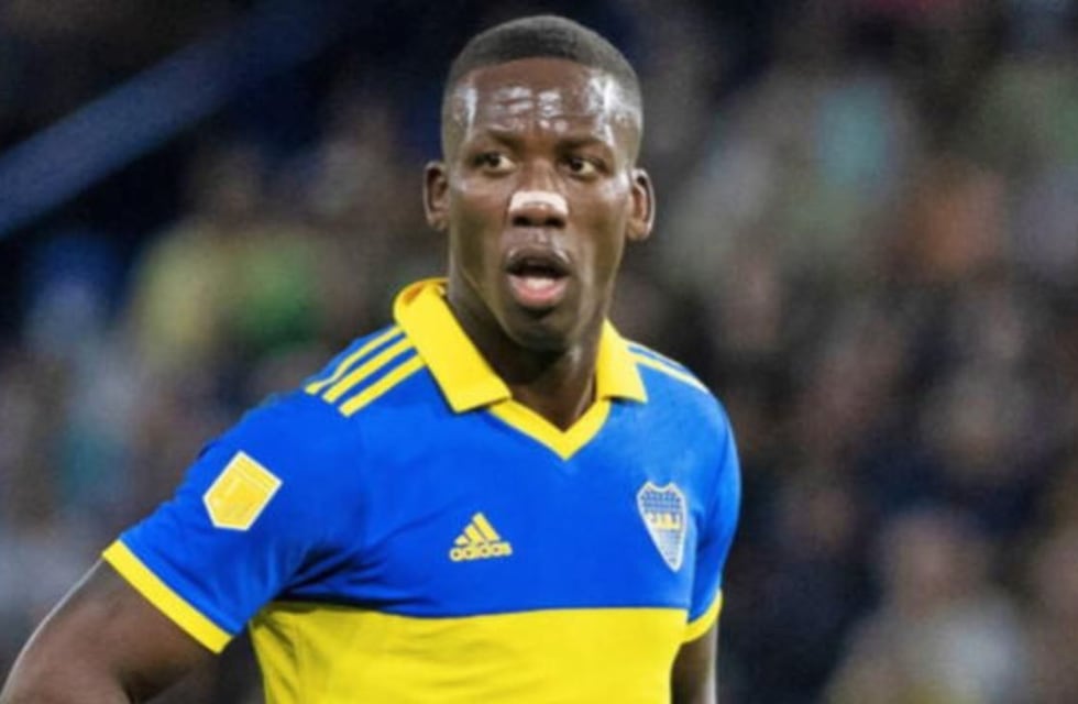 Boca: ¿por qué Luis Advíncula juega al fútbol con una cinta en su nariz?