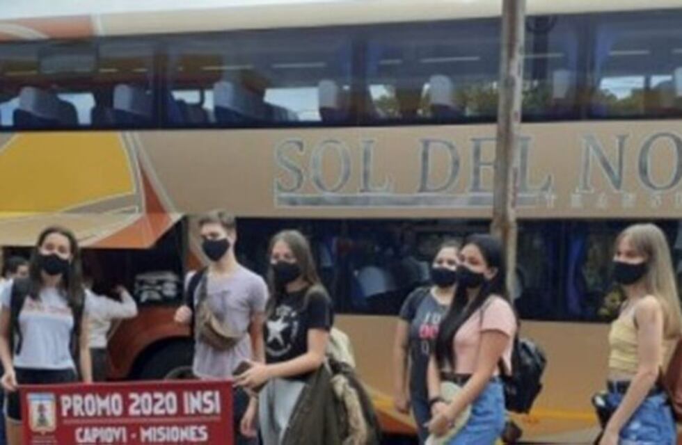 Misiones: egresados que regresaron de Bariloche dieron negativo en el test de coronavirus